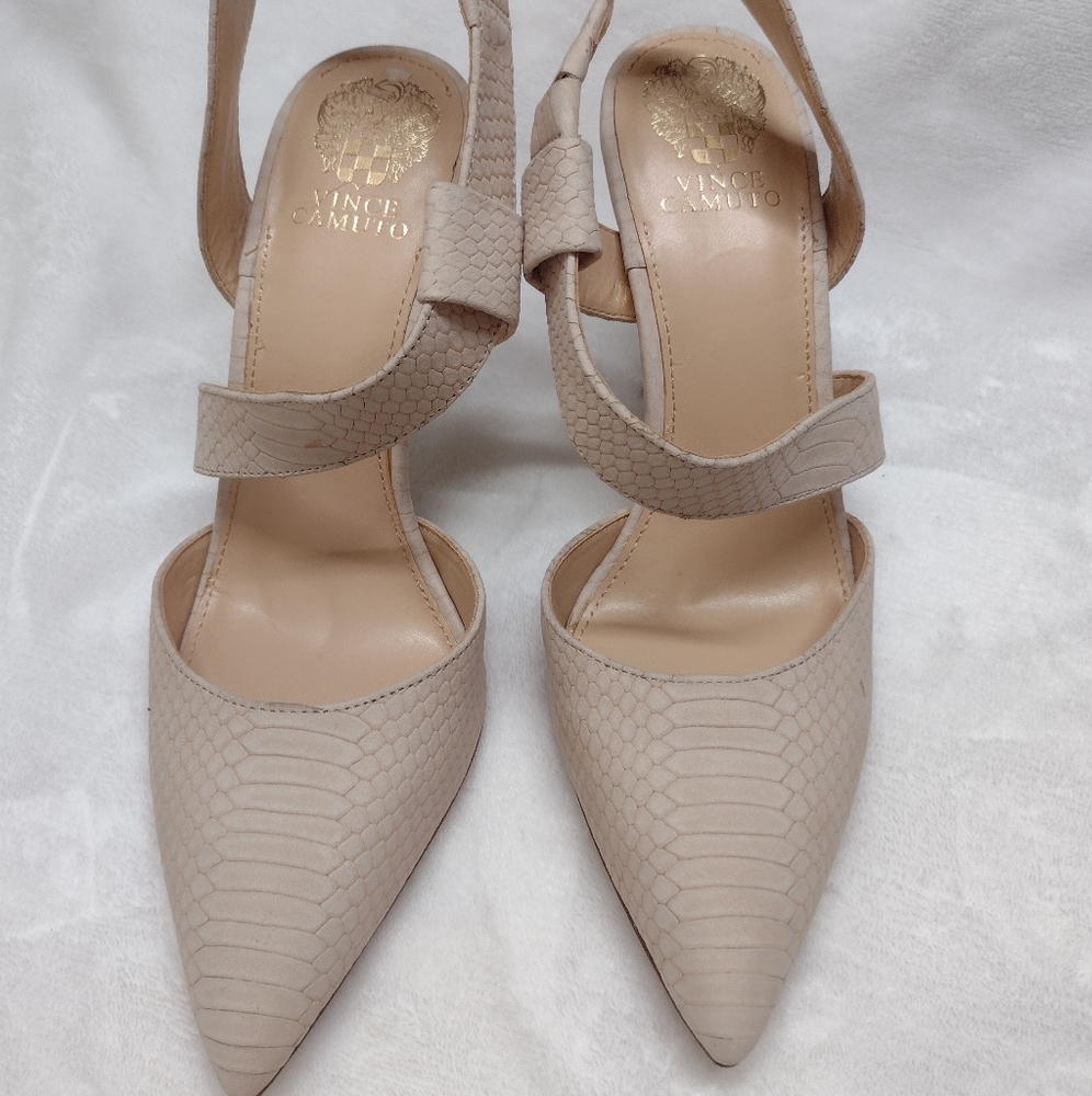 VINCE CAMUTO high heel shoes